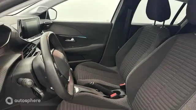 Peugeot 208 view 12