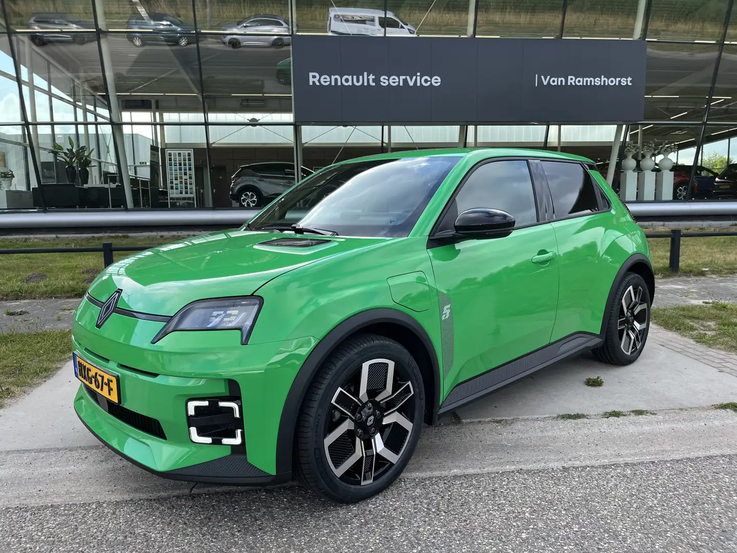 Renault R 5 comfort range techno 52 kWh 150 PK / Pack winter / Groen - 1