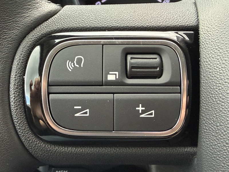 Citroen C3 Aircross 130pk Max (Keyless Entry - Camera - LED - Head up — photo 16