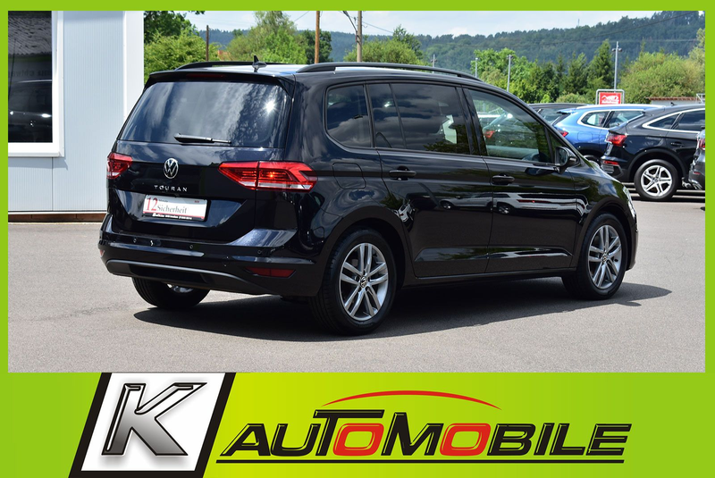 Volkswagen Touran 1,5TSI IQ.LIGHT+ACC+Kamera+7Sitzer+17"Alu — photo 4