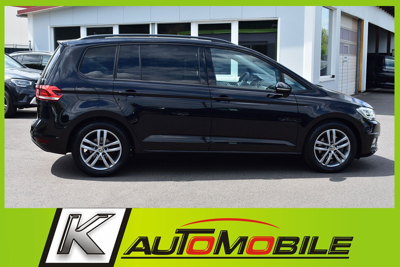 Volkswagen Touran 1,5TSI IQ.LIGHT+ACC+Kamera+7Sitzer+17"Alu — photo 2