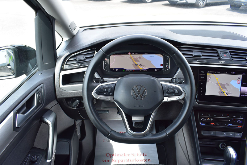 Volkswagen Touran 1,5TSI IQ.LIGHT+ACC+Kamera+7Sitzer+17"Alu — photo 15