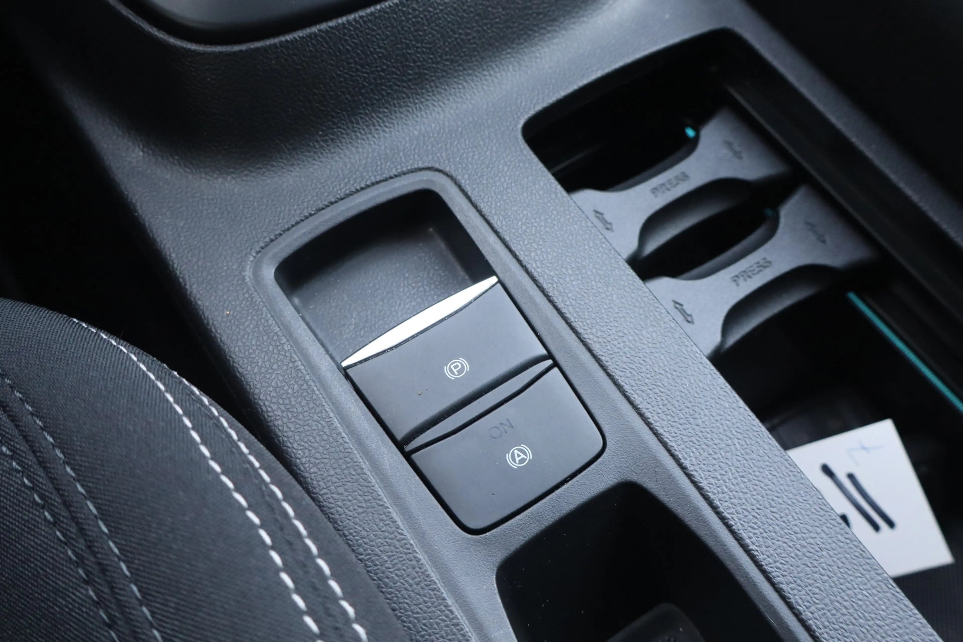 Ford Focus Wagon 1.0 EcoBoost Hybrid Titanium X Business - NL — photo 24