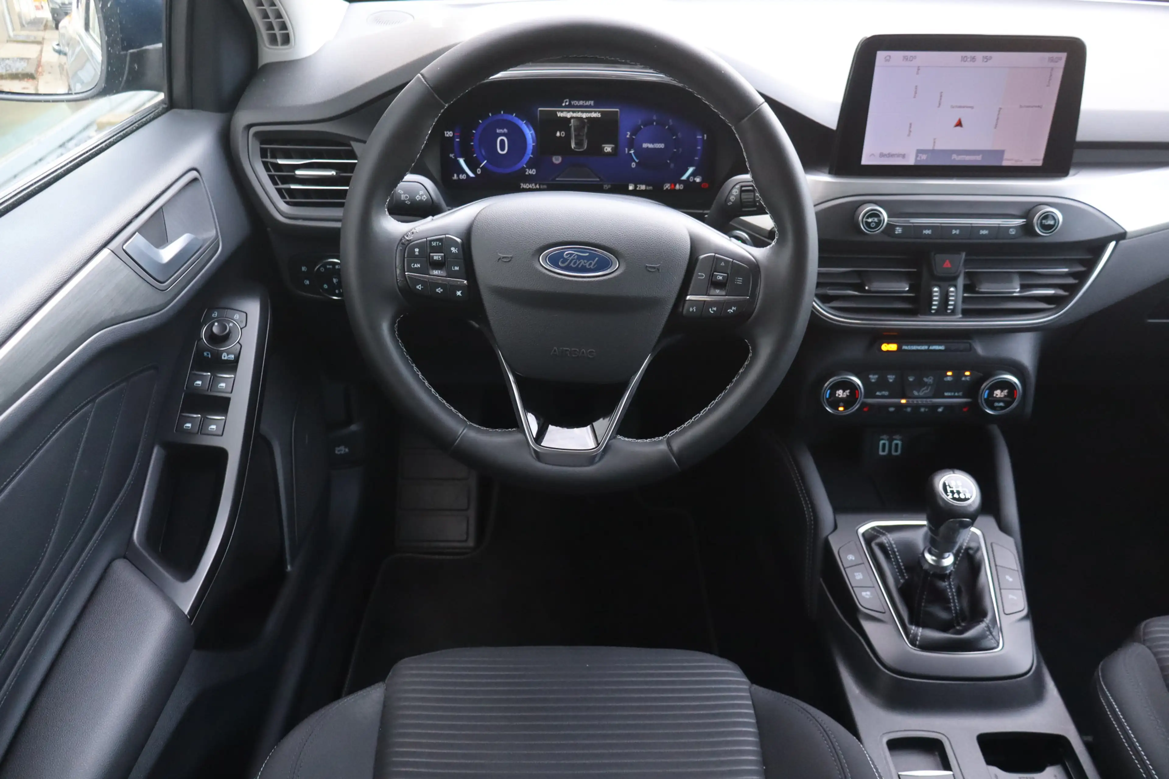Ford Focus Wagon 1.0 EcoBoost Hybrid Titanium X Business - NL — photo 5