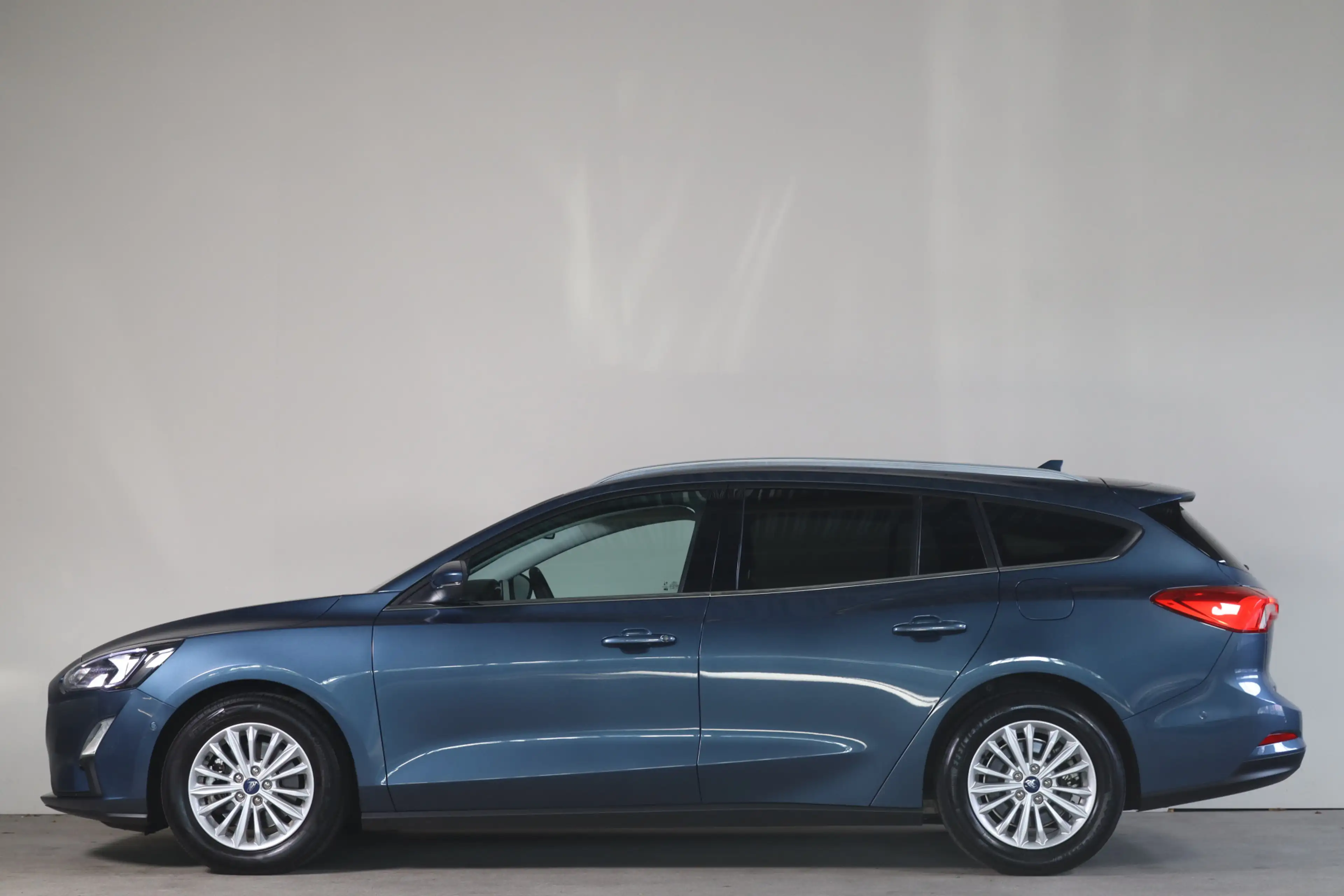 Ford Focus Wagon 1.0 EcoBoost Hybrid Titanium X Business - NL — photo 12