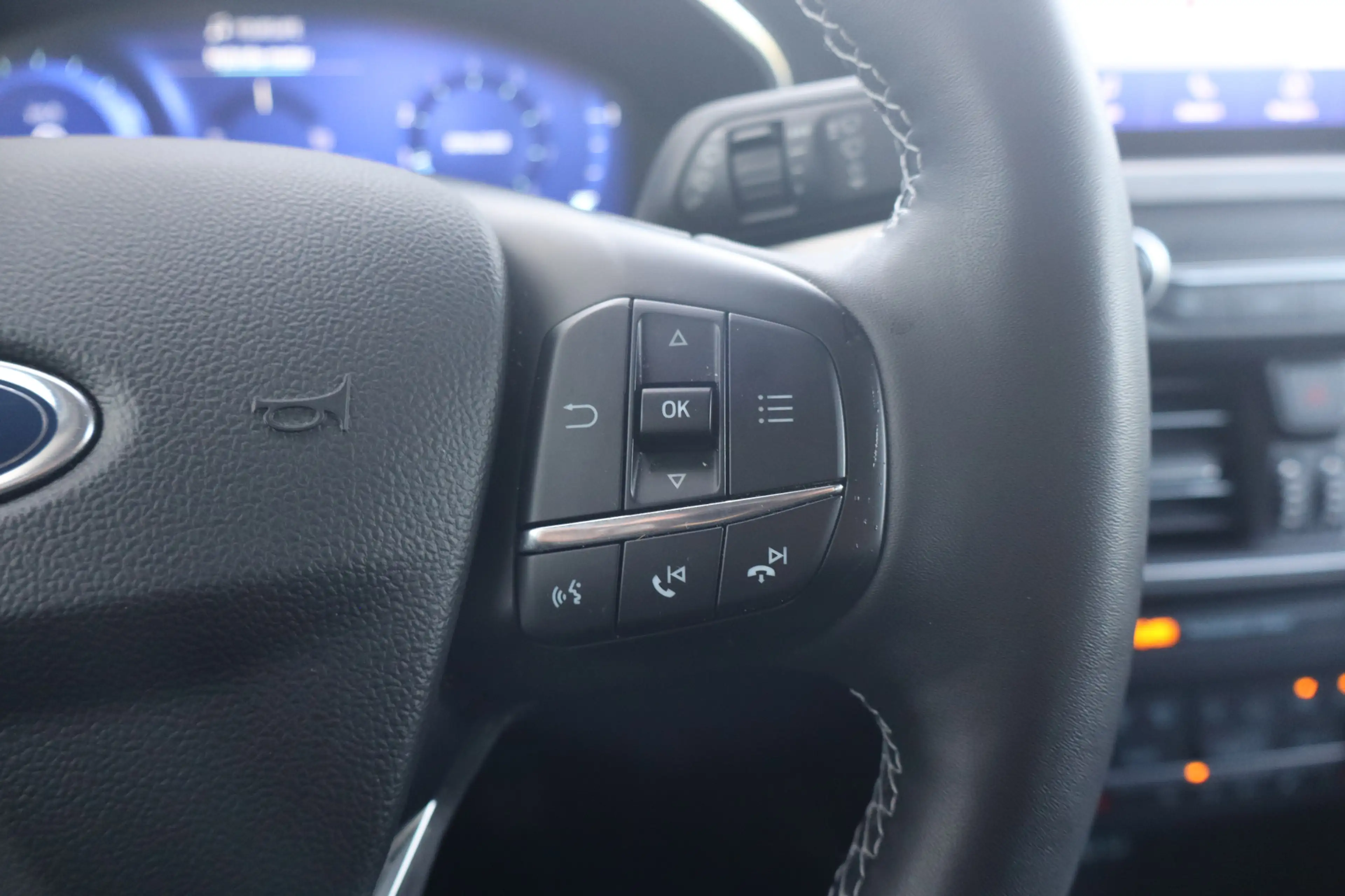 Ford Focus Wagon 1.0 EcoBoost Hybrid Titanium X Business - NL — photo 19