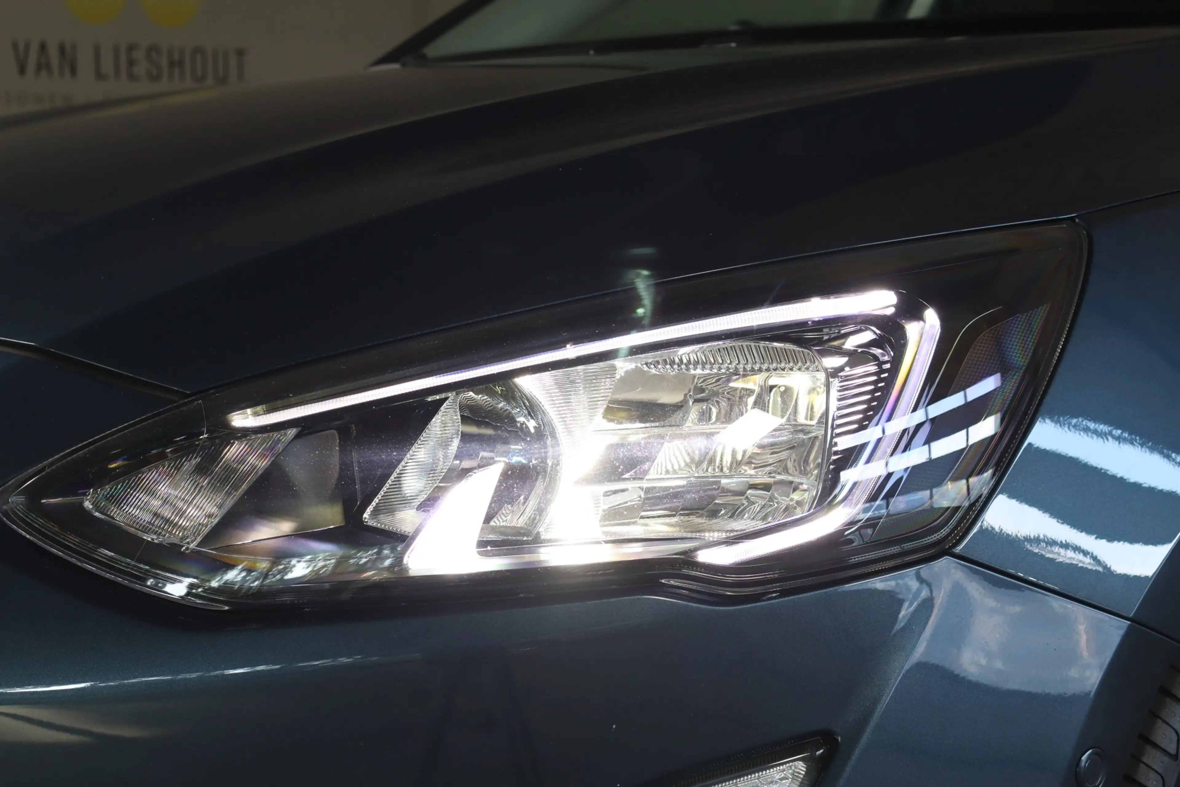 Ford Focus Wagon 1.0 EcoBoost Hybrid Titanium X Business - NL — photo 25