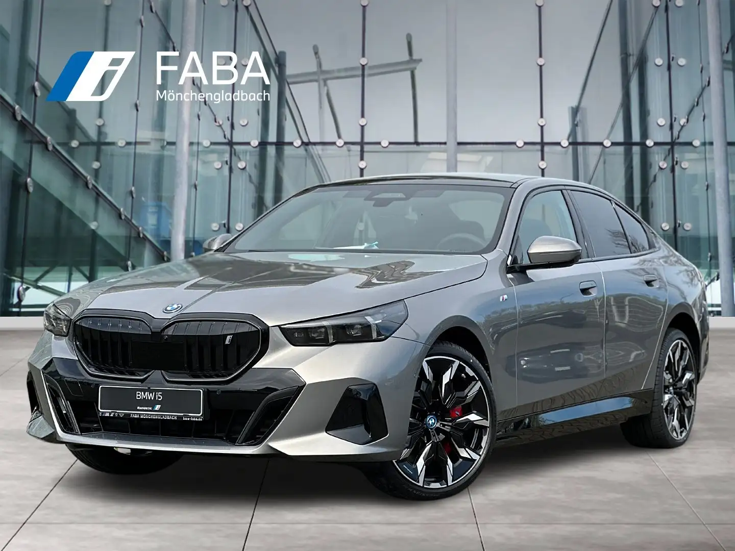 BMW i5 eDrive40 Limousine M Sportpaket Head-Up DAB Šedá - 1