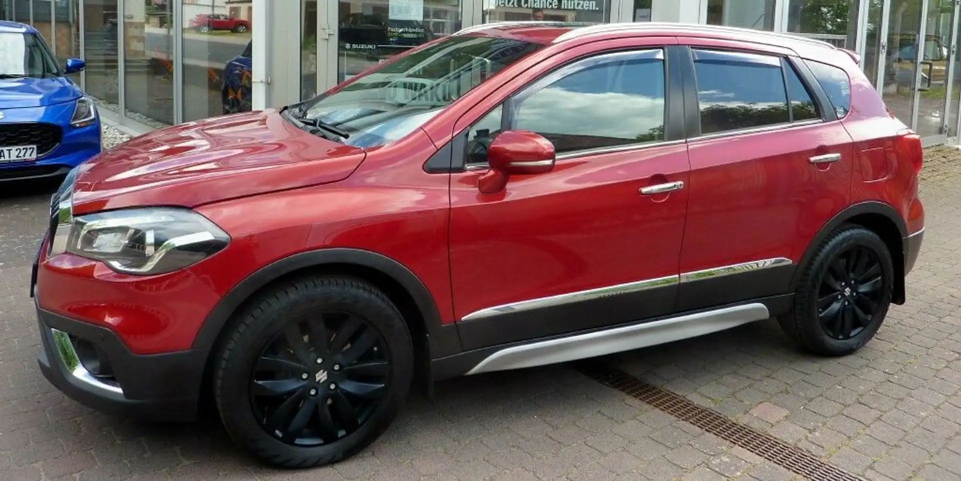 Suzuki SX4 S-Cross Comfort+ 4x4 "Top Austattung" Rot - 2