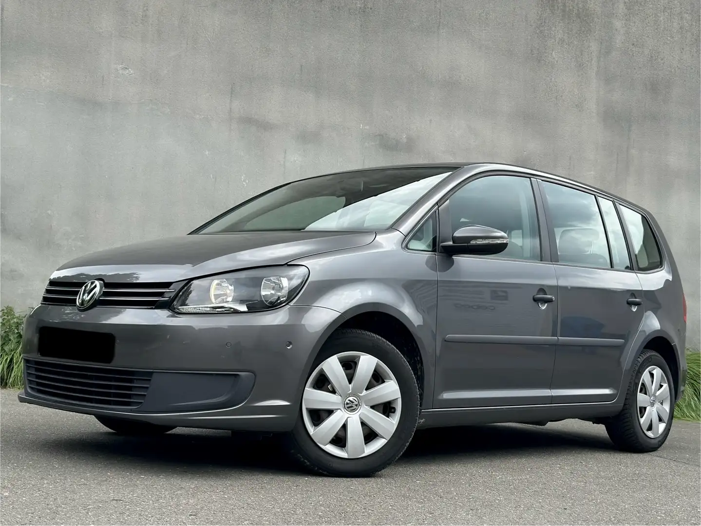Volkswagen Touran Automaat 1.4 Benzine 2013 Gris - 2