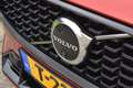 Volvo V60 B4 Mild Hybrid 211PK Automaat Plus Dark | Trekhaak Rood - thumbnail 5