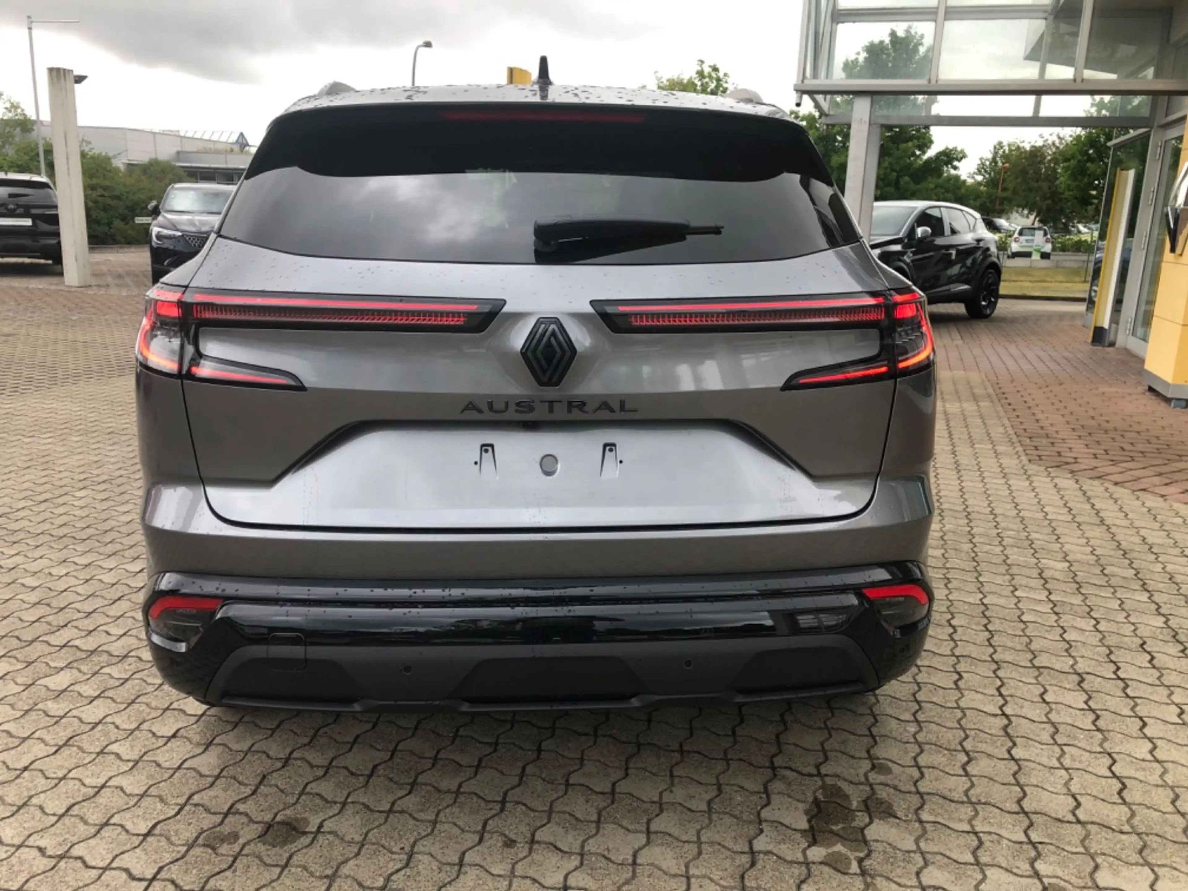 Renault Austral Mild Hybrid 160 Iconic Esprit Alpine Aut — photo 13