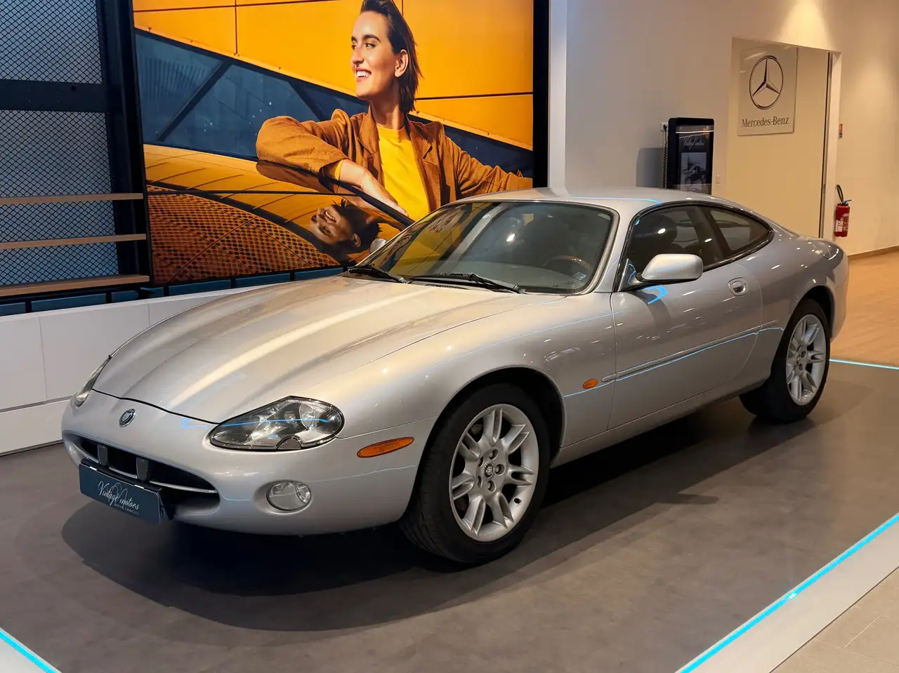 Jaguar XK8