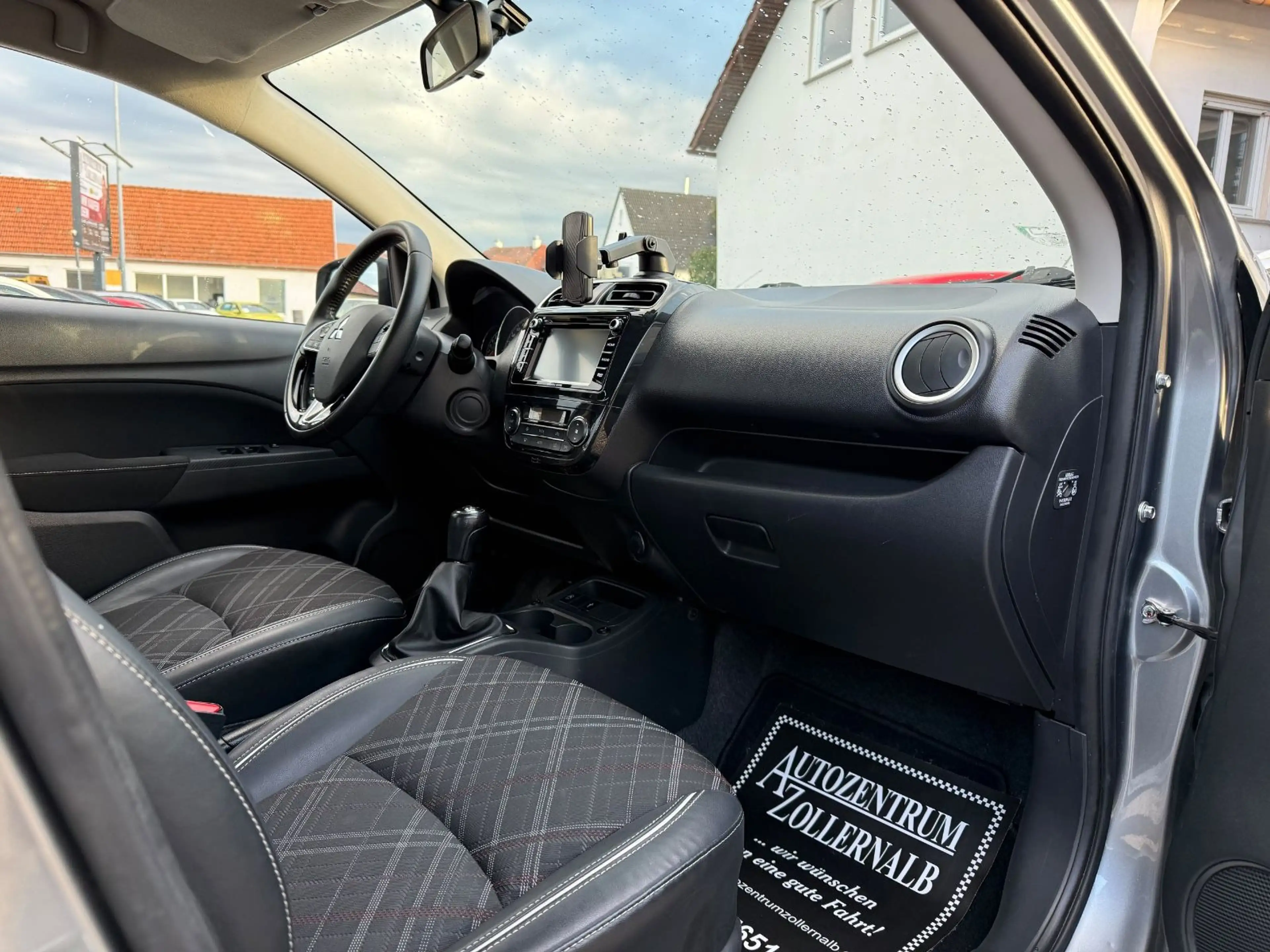 Mitsubishi Space Star 1.2 Intro Edition+ *NAVI*AHK*SHZ*KEYL — photo 9