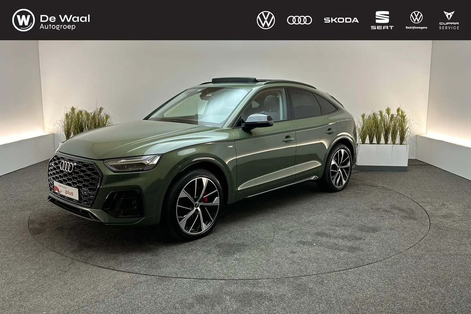 Audi Q5 Sportback 55 TFSI e 367pk S tronic S edition Compe Groen - 1