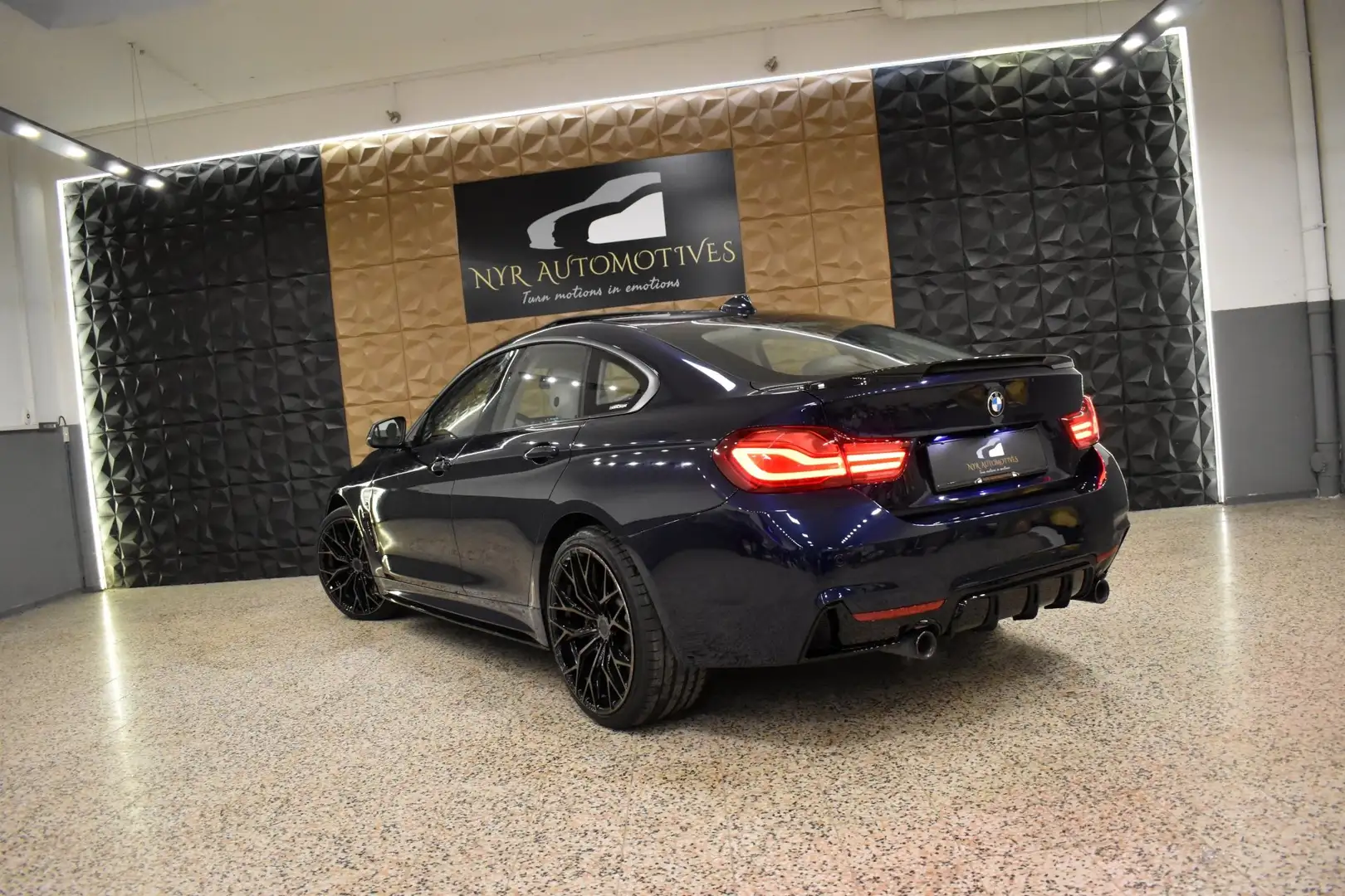 BMW 440 i xDrive GC LCI, M-PERFORMANCE, HUD, LED, SCHIEBE Blau - 2