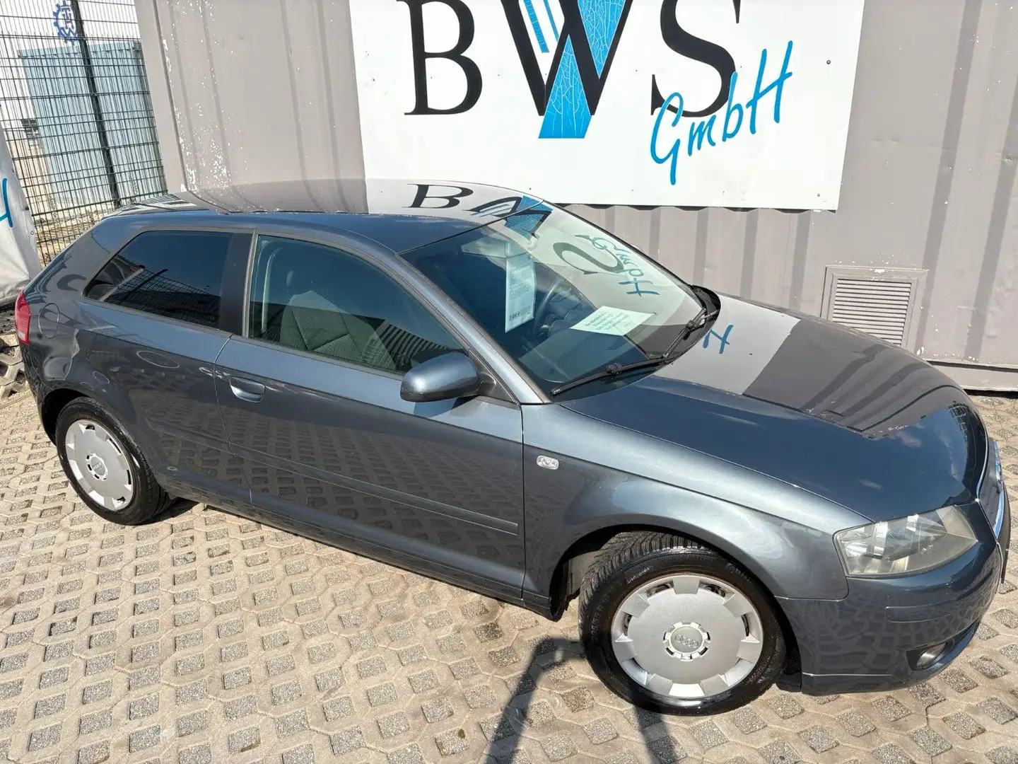 Audi A3 1.6 Attraction Klimaaut./SHZ/ TÜV 08/2026 Gris - 2