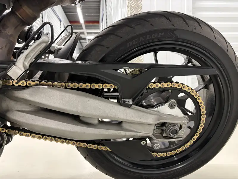 Aprilia Dorsoduro - foto 8