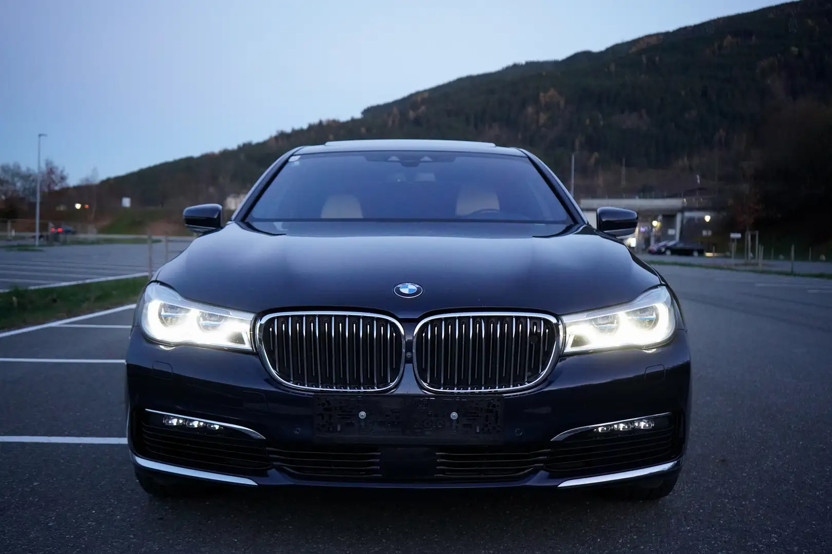 BMW 730 730Ld xDrive Long Vollaustattung Blau - 2