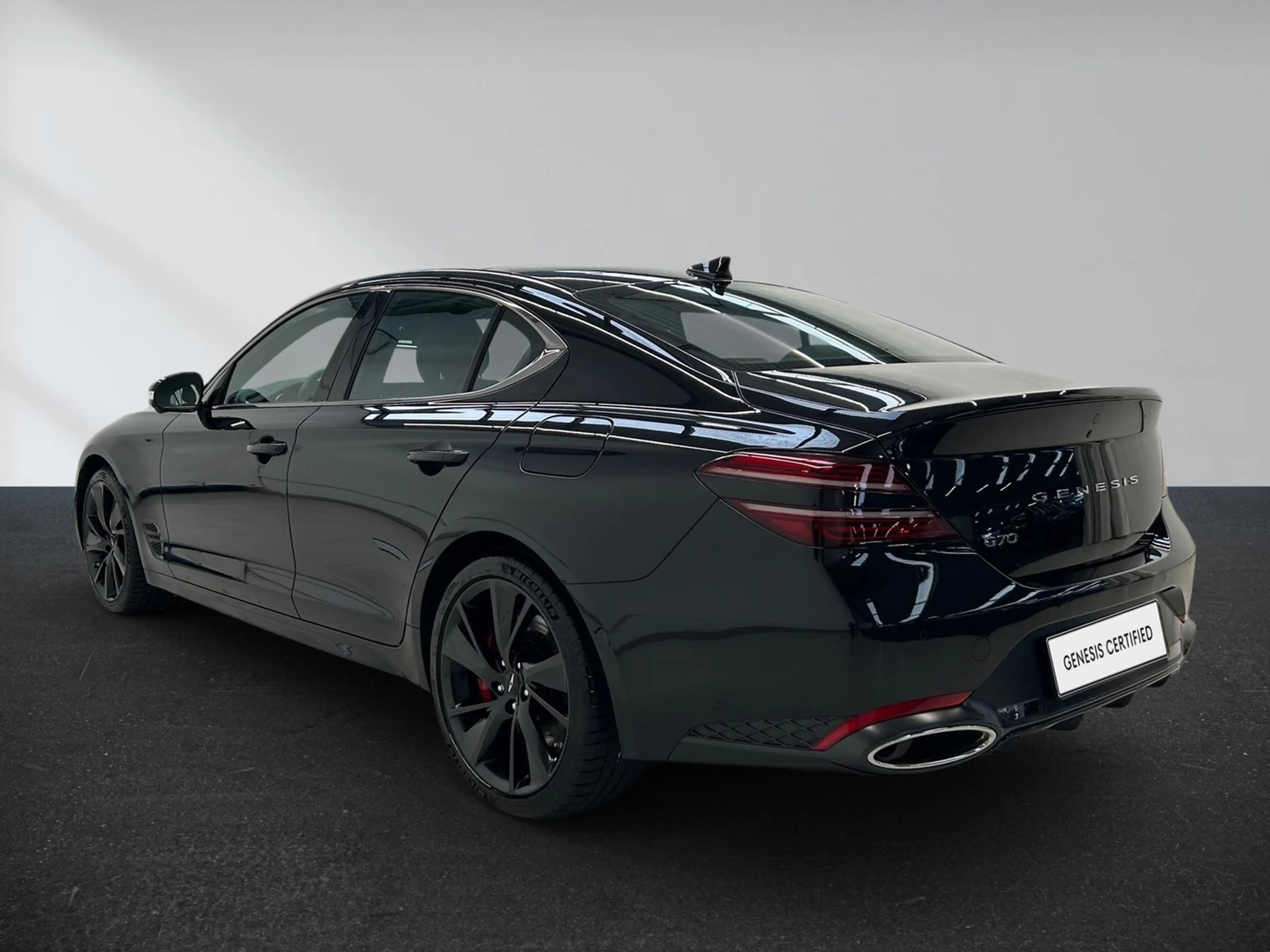 Genesis G70 Sedan 2.0 T-GDi Sport — photo 7