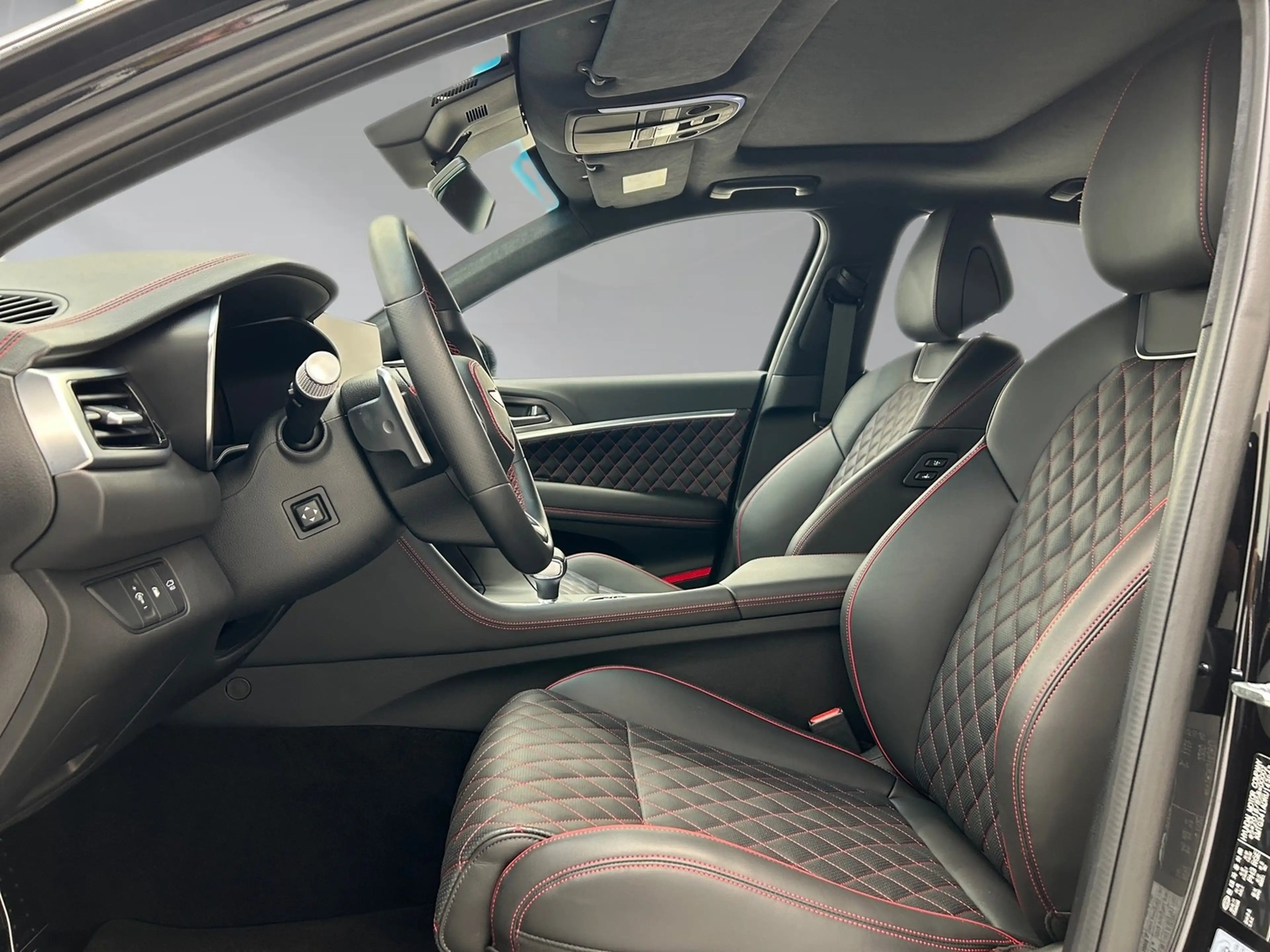 Genesis G70 Sedan 2.0 T-GDi Sport — photo 9