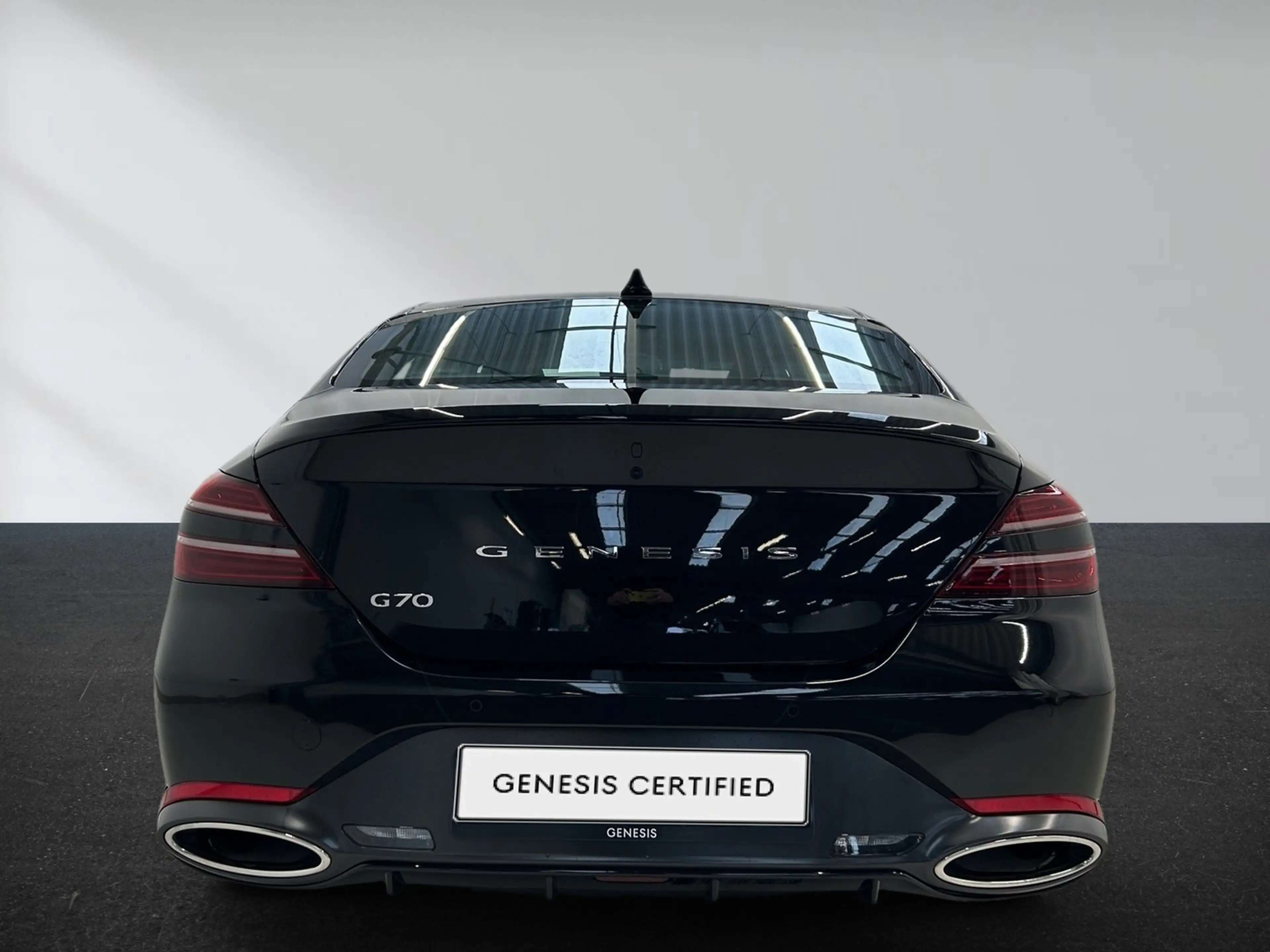 Genesis G70 Sedan 2.0 T-GDi Sport — photo 6