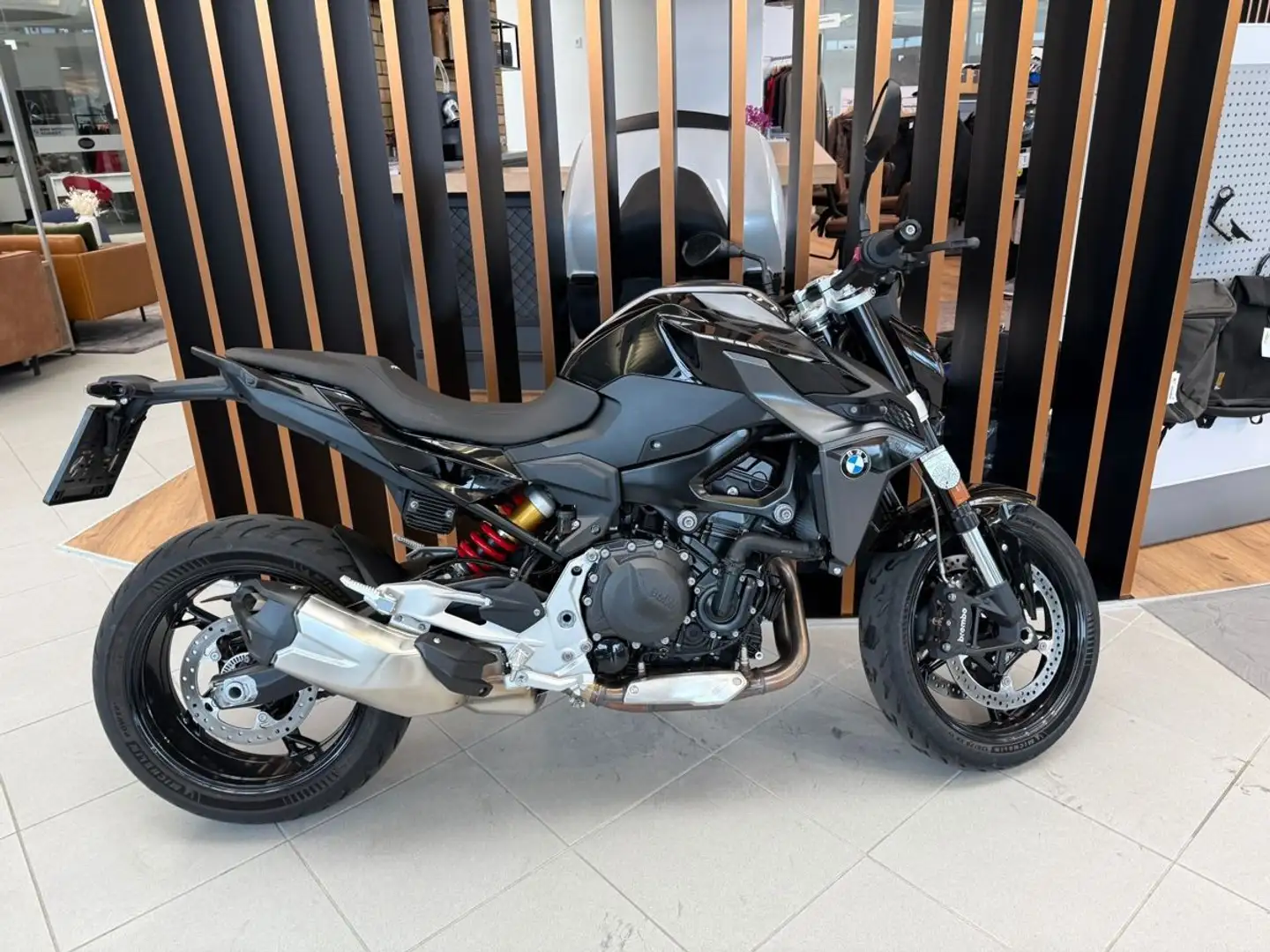 BMW F 900 R F 900 R Černá - 1