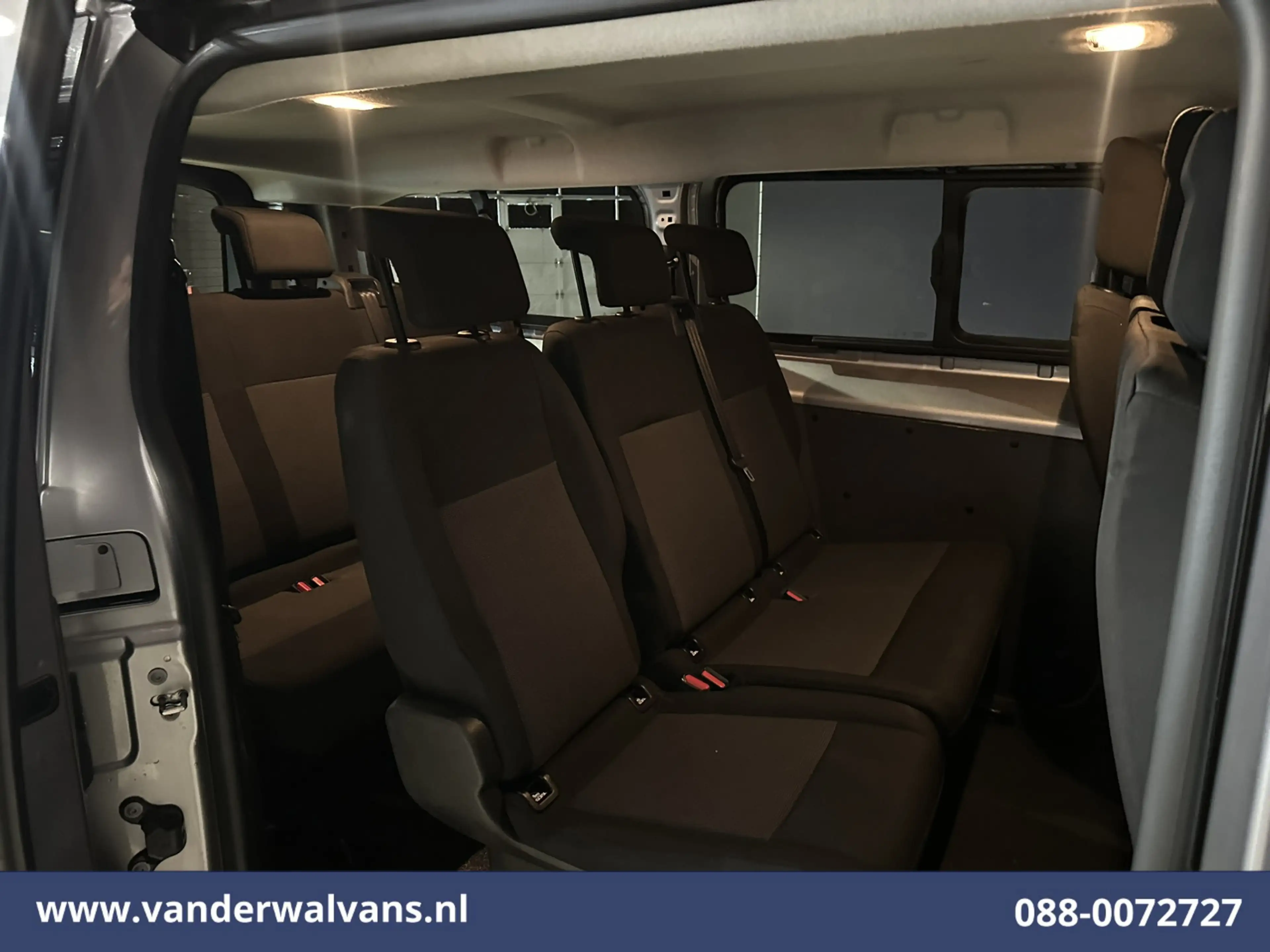 Toyota Proace Shuttle 1.5 D-4D 120pk L3H1 Personenbus 9 Zitplaat — photo 2