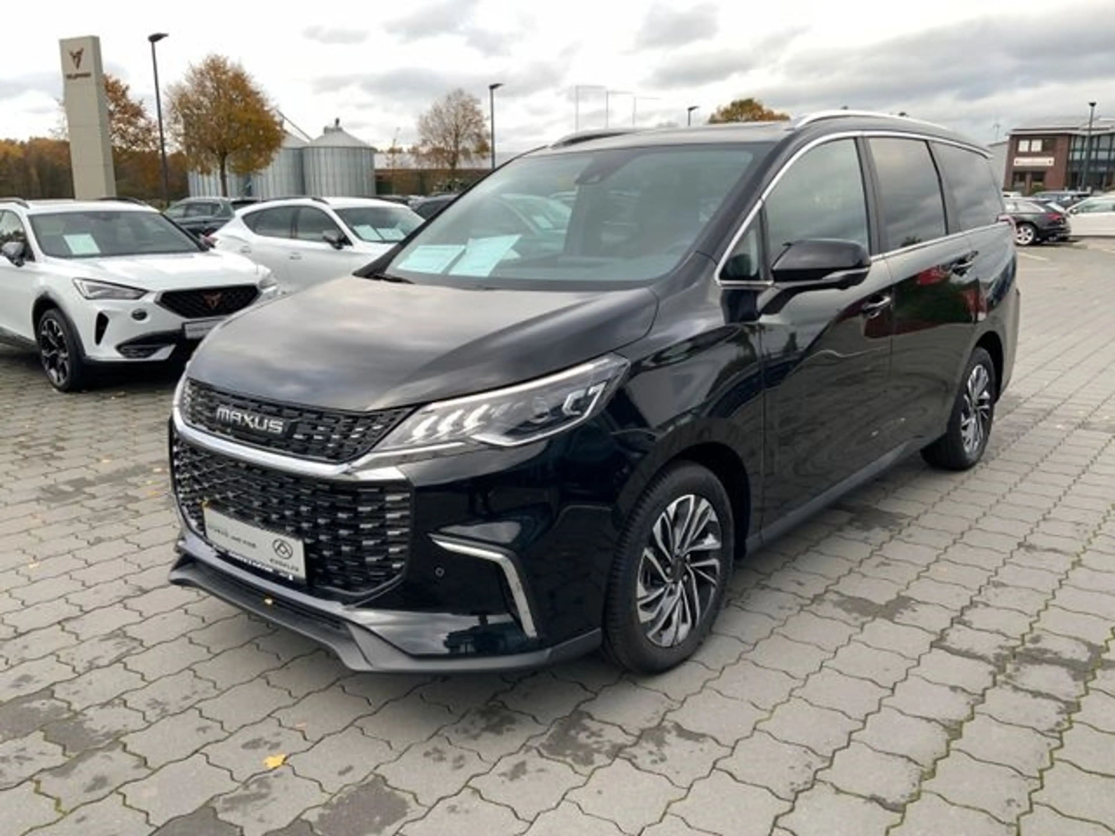 Maxus Euniq 5 Grand Wagon 70kWh+Leder+6-Sitzer+ — photo 2