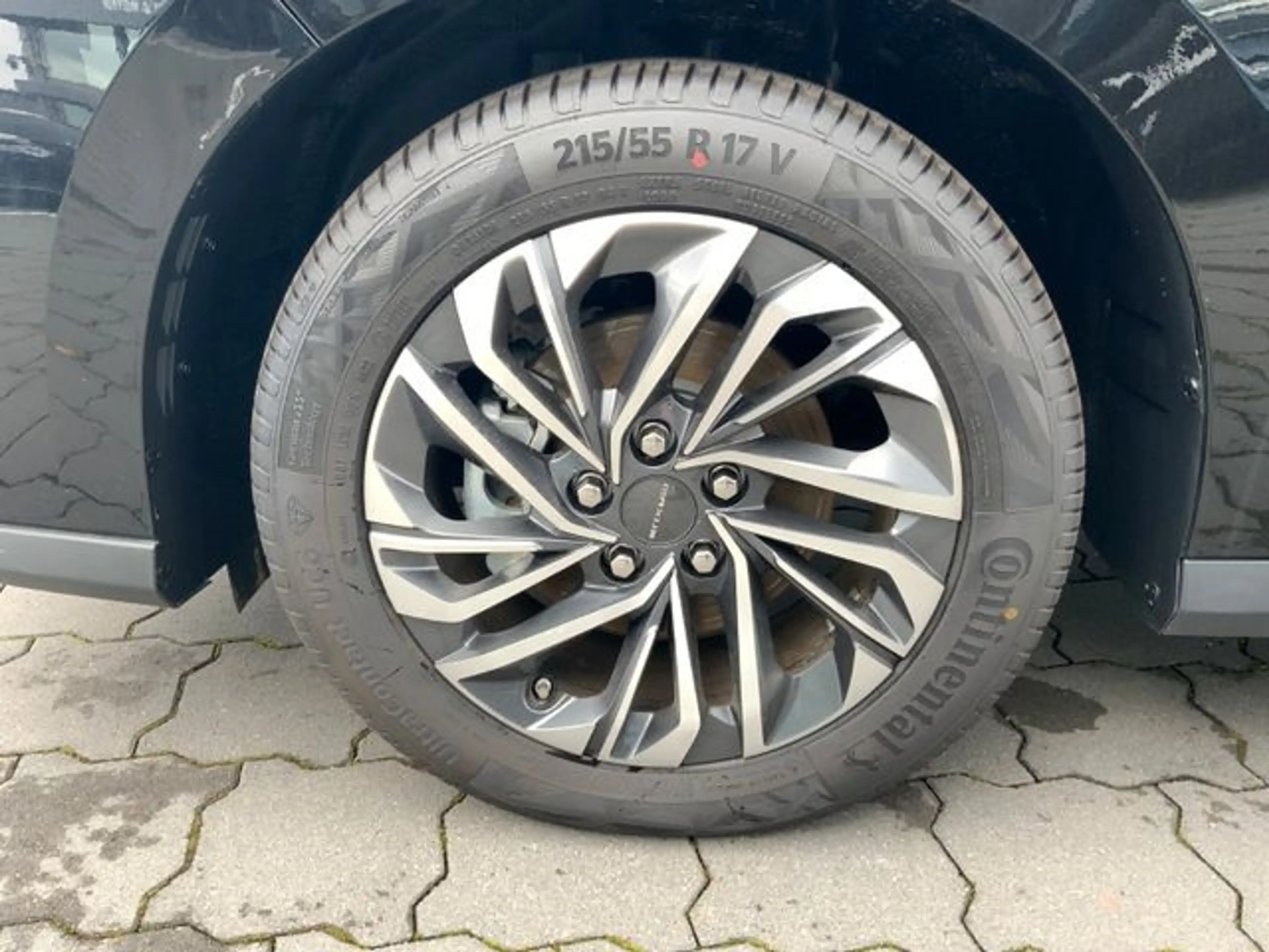 Maxus Euniq 5 Grand Wagon 70kWh+Leder+6-Sitzer+ — photo 11