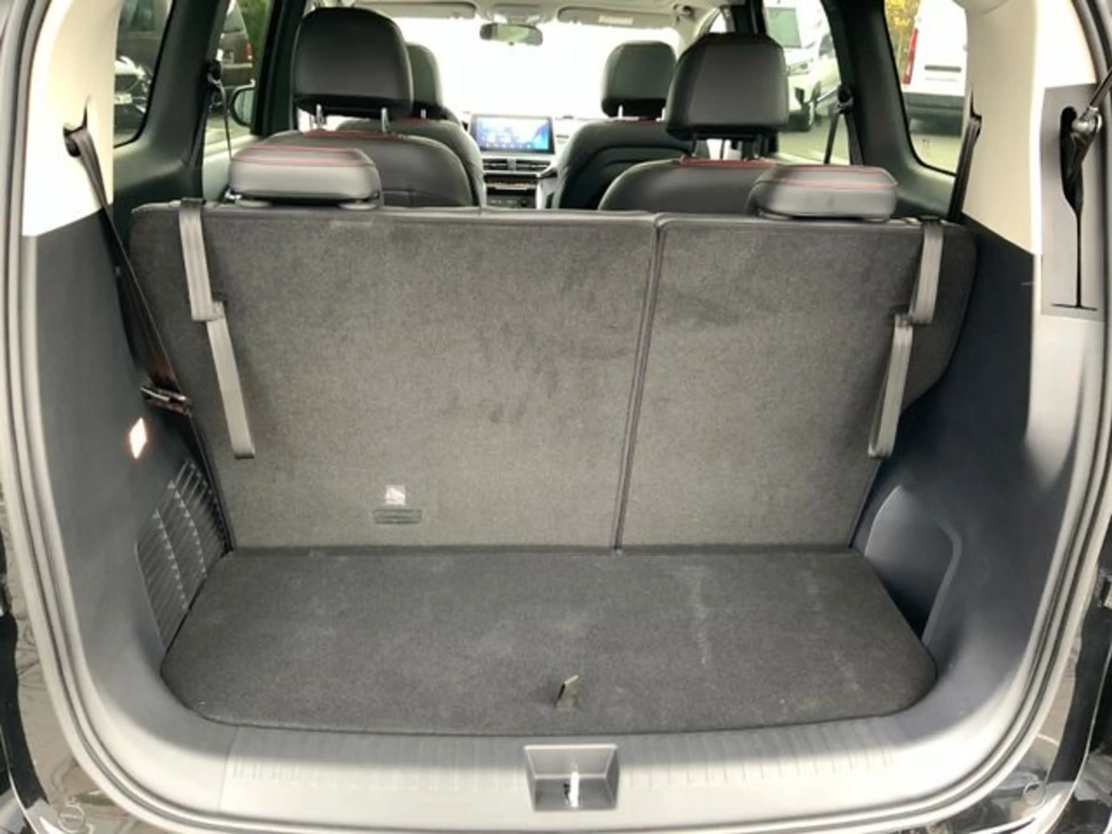 Maxus Euniq 5 Grand Wagon 70kWh+Leder+6-Sitzer+ — photo 7