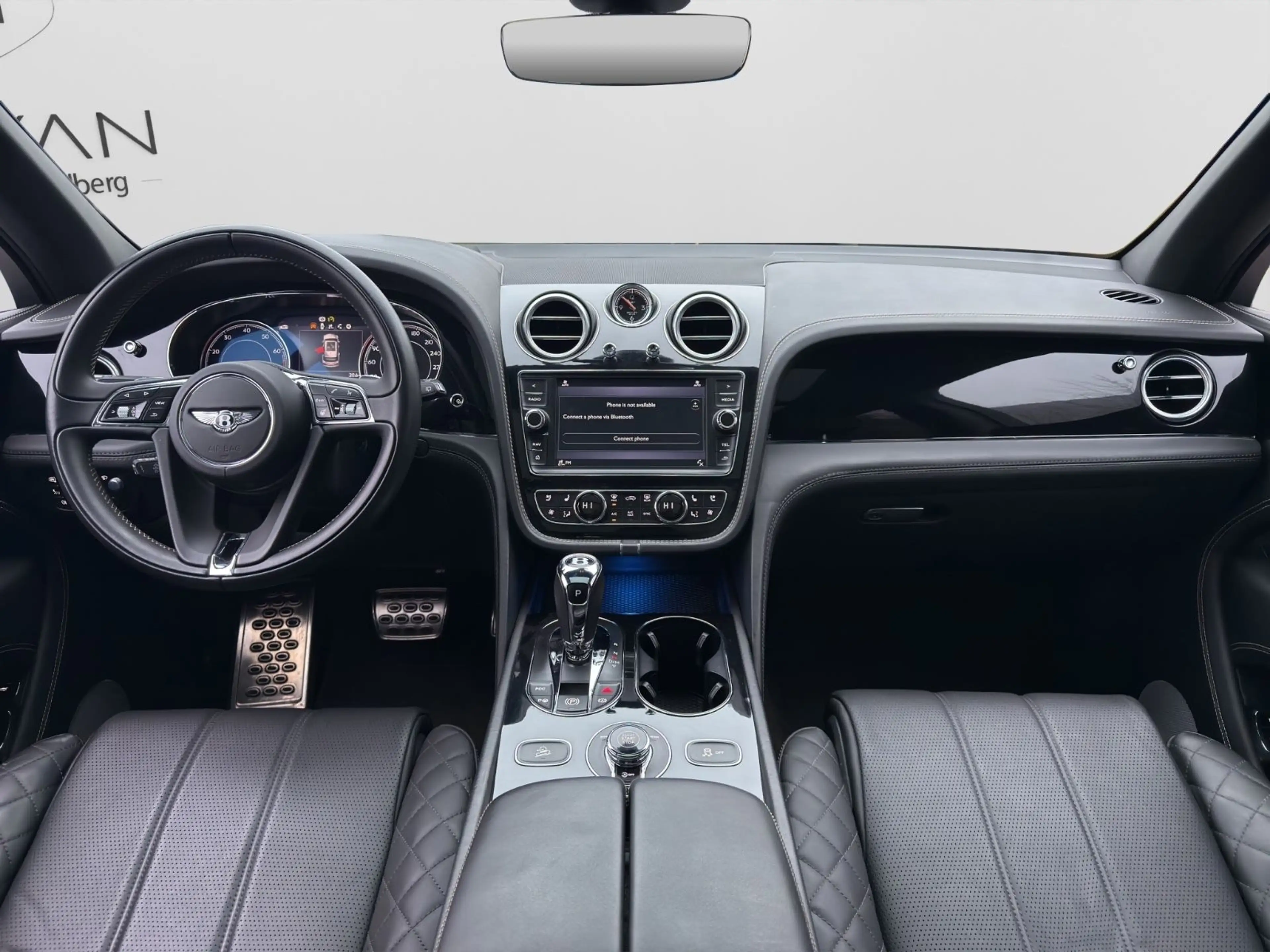 Bentley Bentayga 6.0 W12 4WD Aut. / CARBON / PANO — photo 16