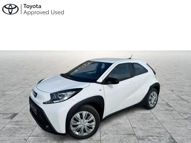 Toyota Aygo X Hatchback 1.0L CVT play