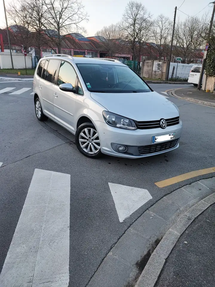 Volkswagen Touran 2.0 TDI 140 FAP BlueMotion Carat