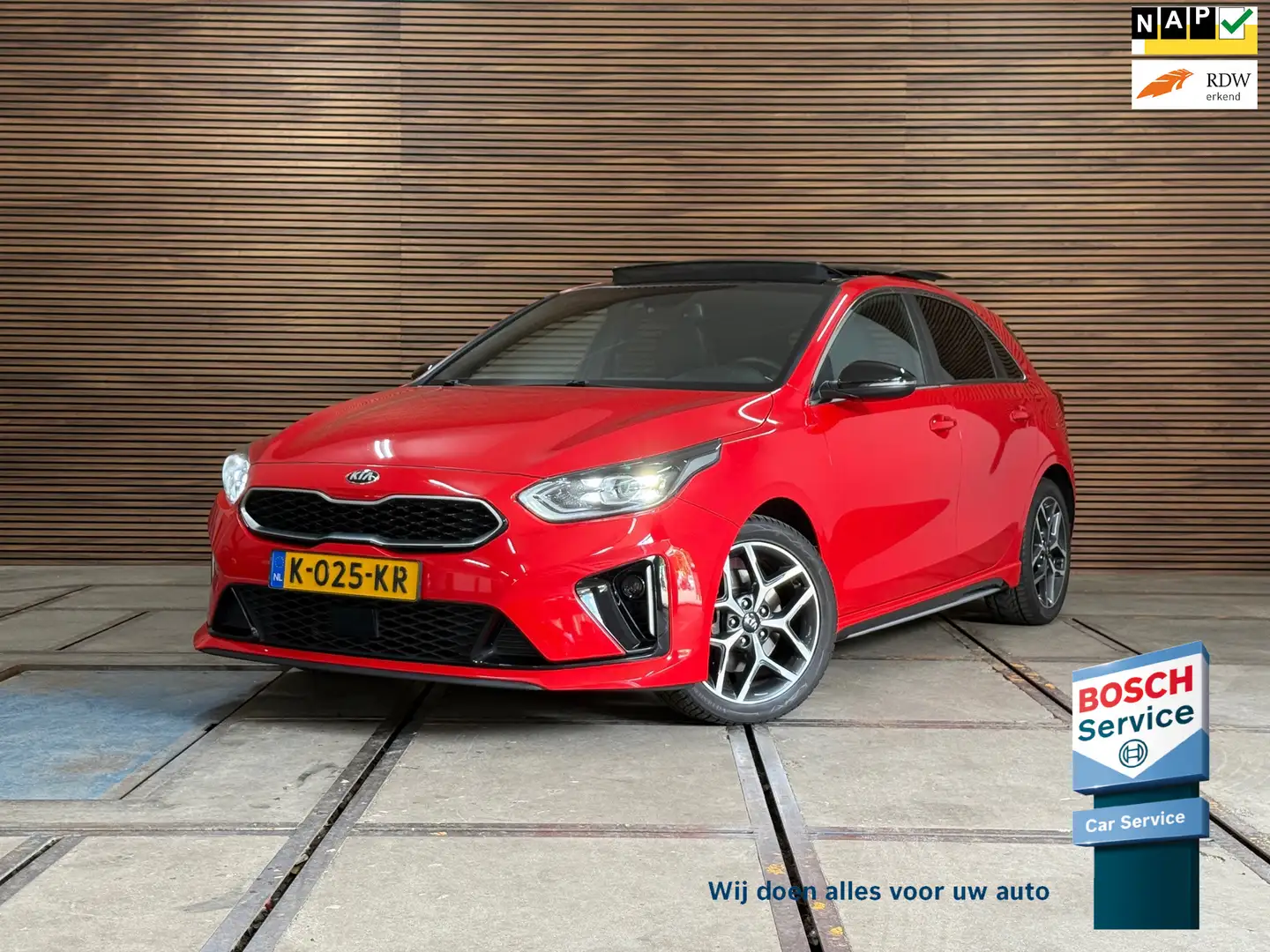 Kia Ceed / cee'd 1.4 T-GDi Automaat GT-Line | Pano | Sportstoelen | Rood - 1