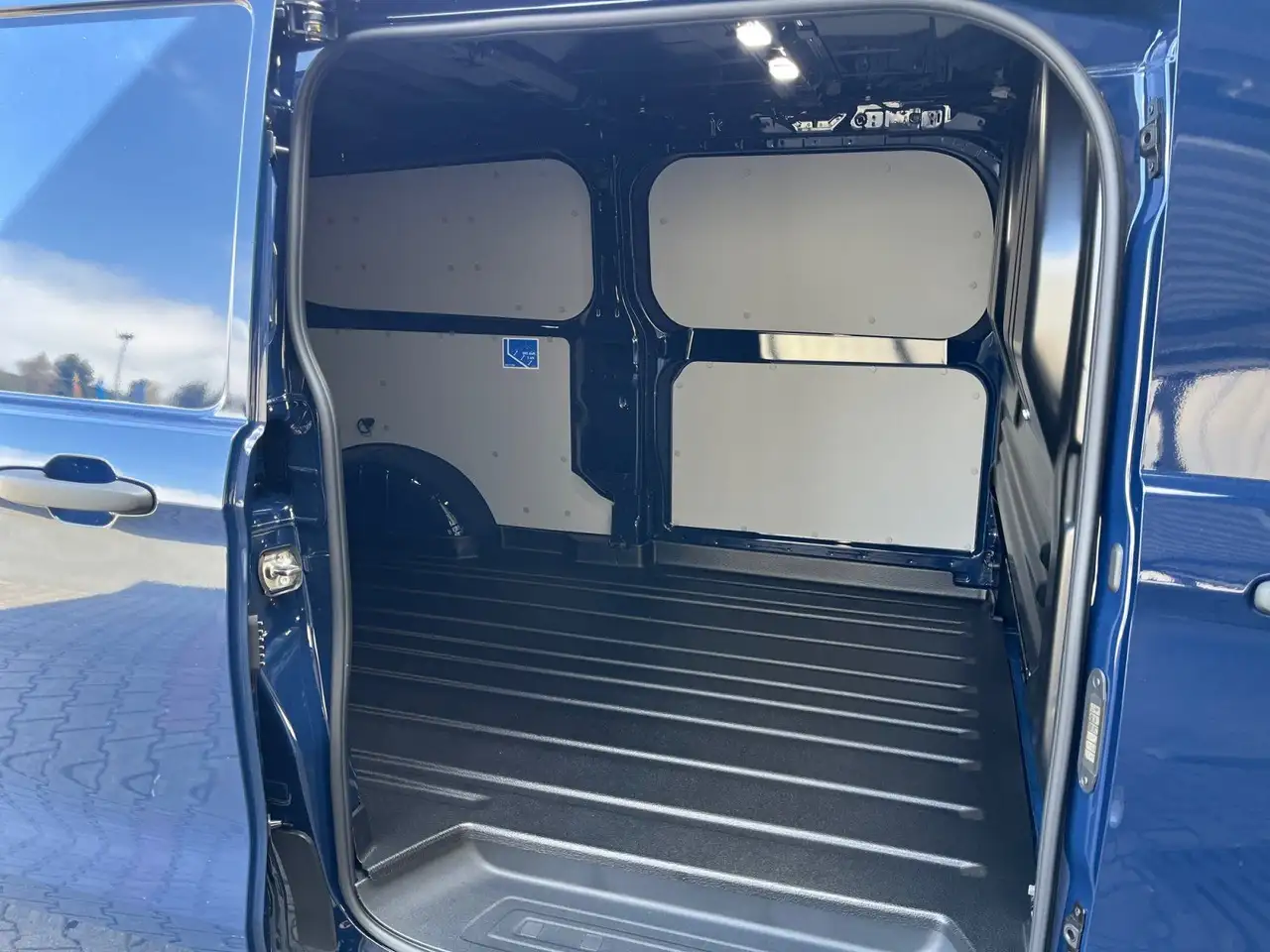 Ford Transit Custom FT320 L2 Trend LED*70l*2xAirbag 8