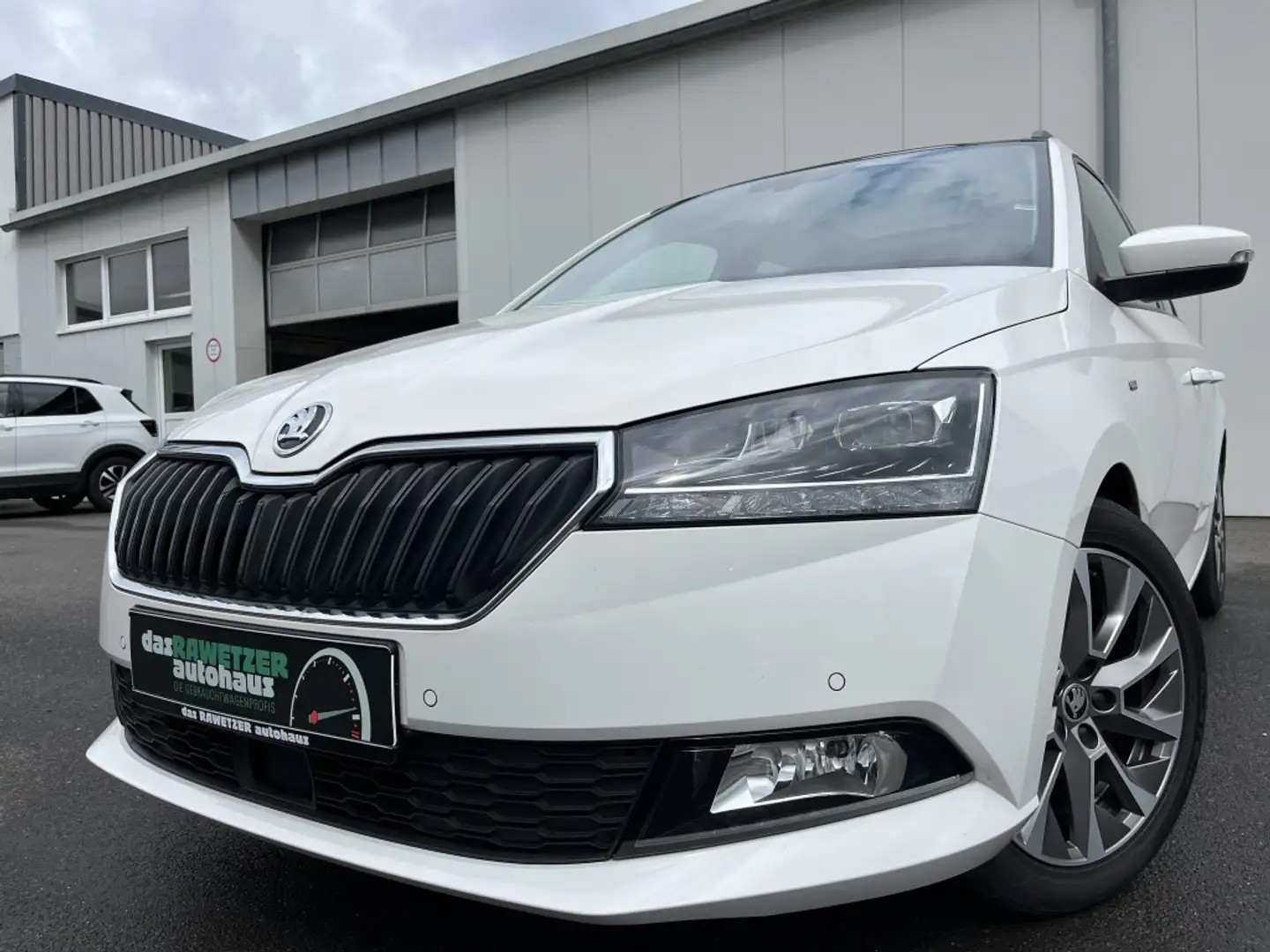 Skoda Fabia Combi 1.0 TSI Clever 100€ m. 20% Anzahlung Panor Weiß - 1