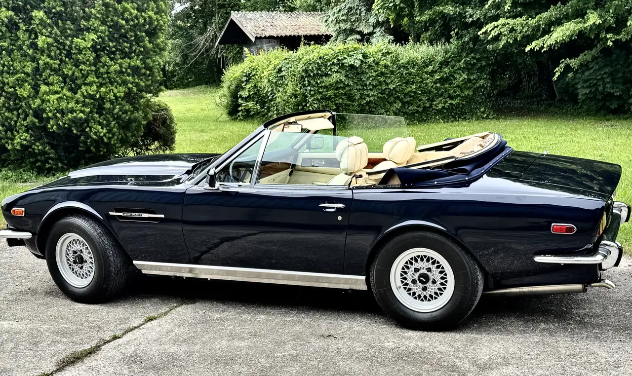 Aston Martin V8 Volante Vollausstattung, foto 8
