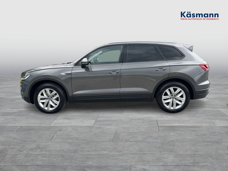 Volkswagen Touareg 3.0TDI 4Motion AHK LUFTF NAVI KAM LED — photo 3