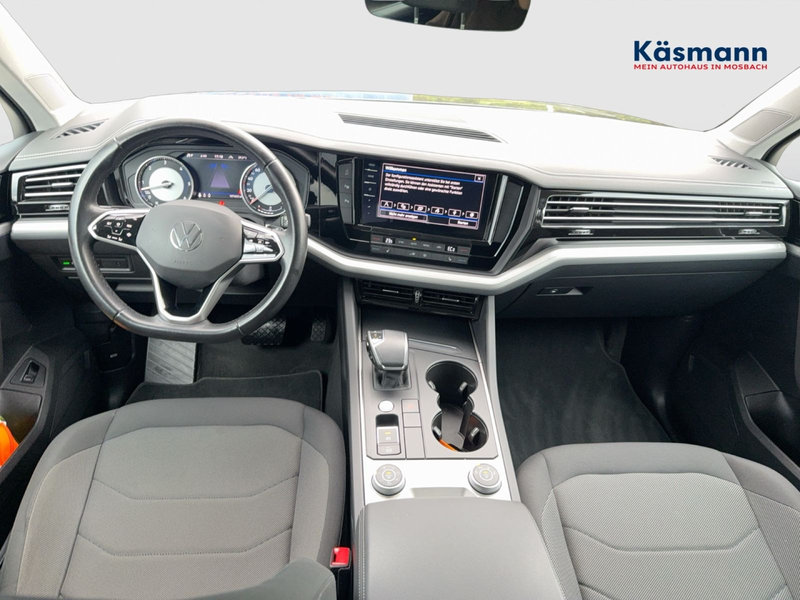 Volkswagen Touareg 3.0TDI 4Motion AHK LUFTF NAVI KAM LED — photo 12