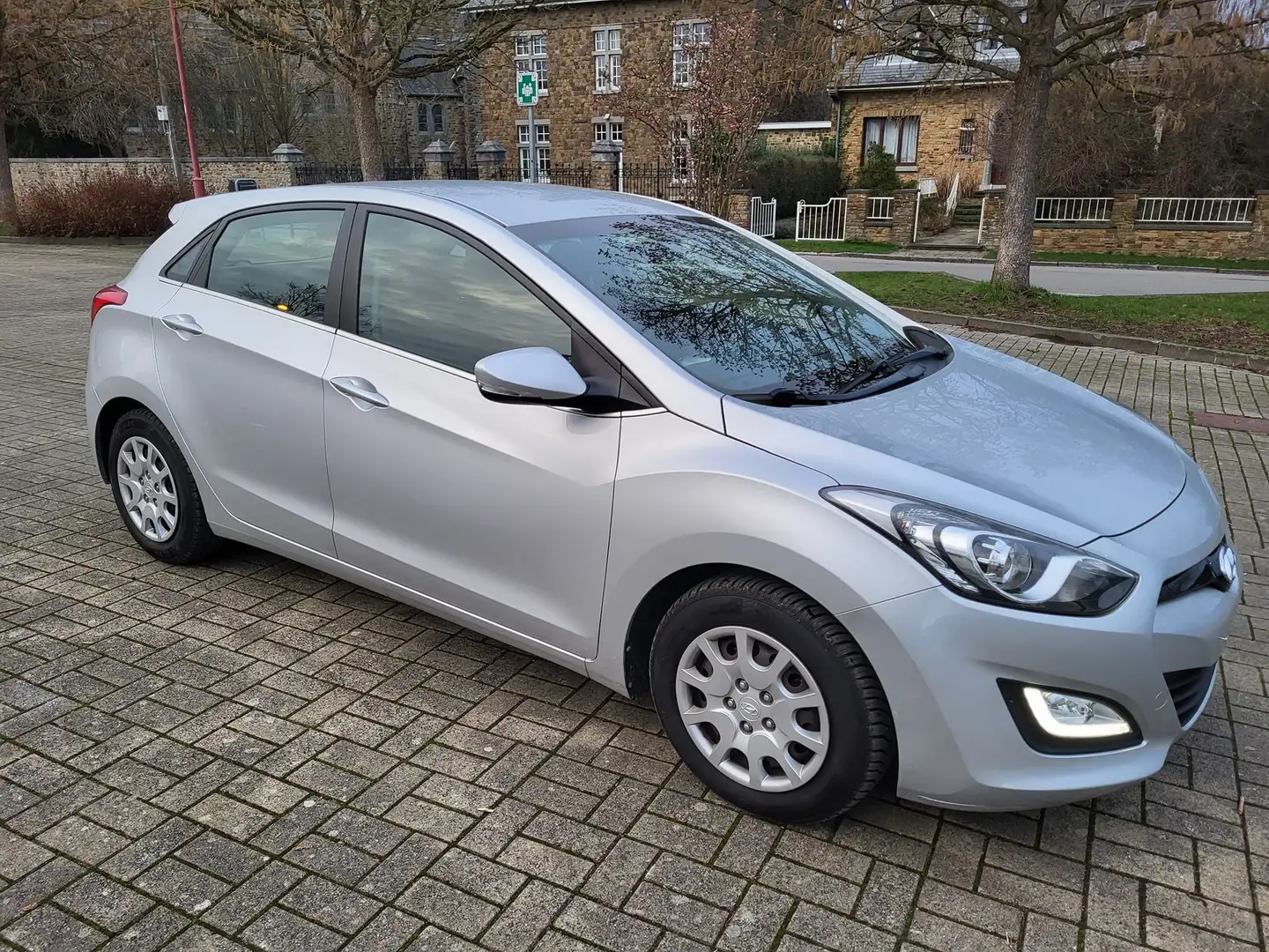 Hyundai i30 i30 1.6 GDi Lounge Argent - 1