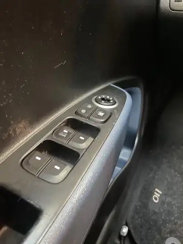 Hyundai I10 view 11
