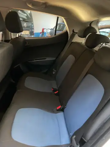 Hyundai I10 view 6