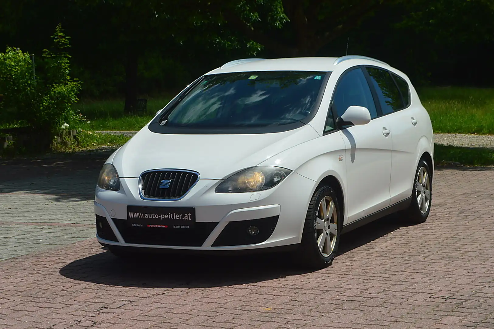 SEAT Altea XL Style 1,9 TDi 4WD+Allrad+8FachBereift+ Weiß - 2