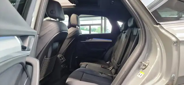 Audi Q5 view 26