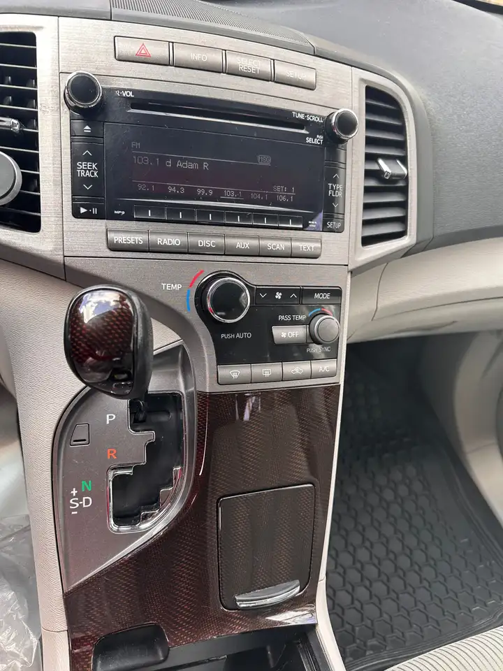 Toyota Venza снимка Toyota Venza