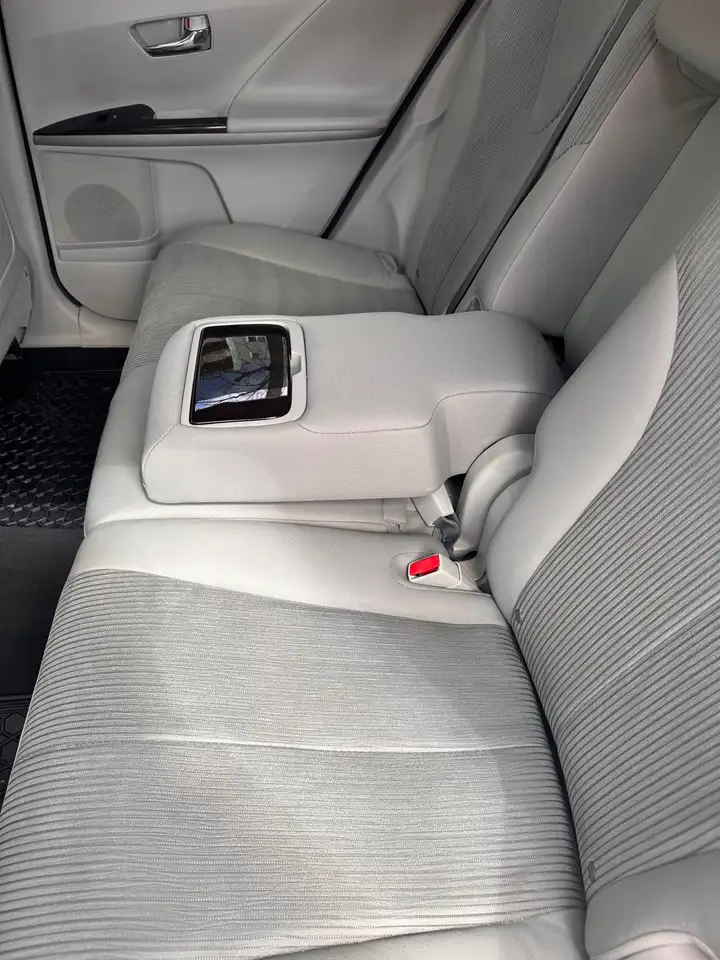 Toyota Venza снимка Toyota Venza