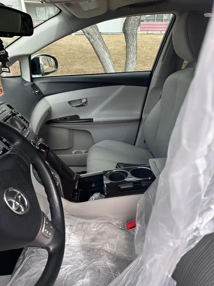 Toyota Venza снимка Toyota Venza