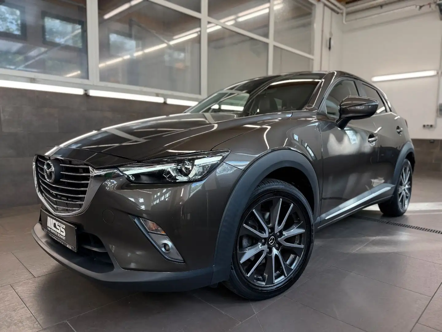 Mazda CX-3 Sports-Line AWD LED AHK NAVI SHZ HUD LEDER Brun - 1