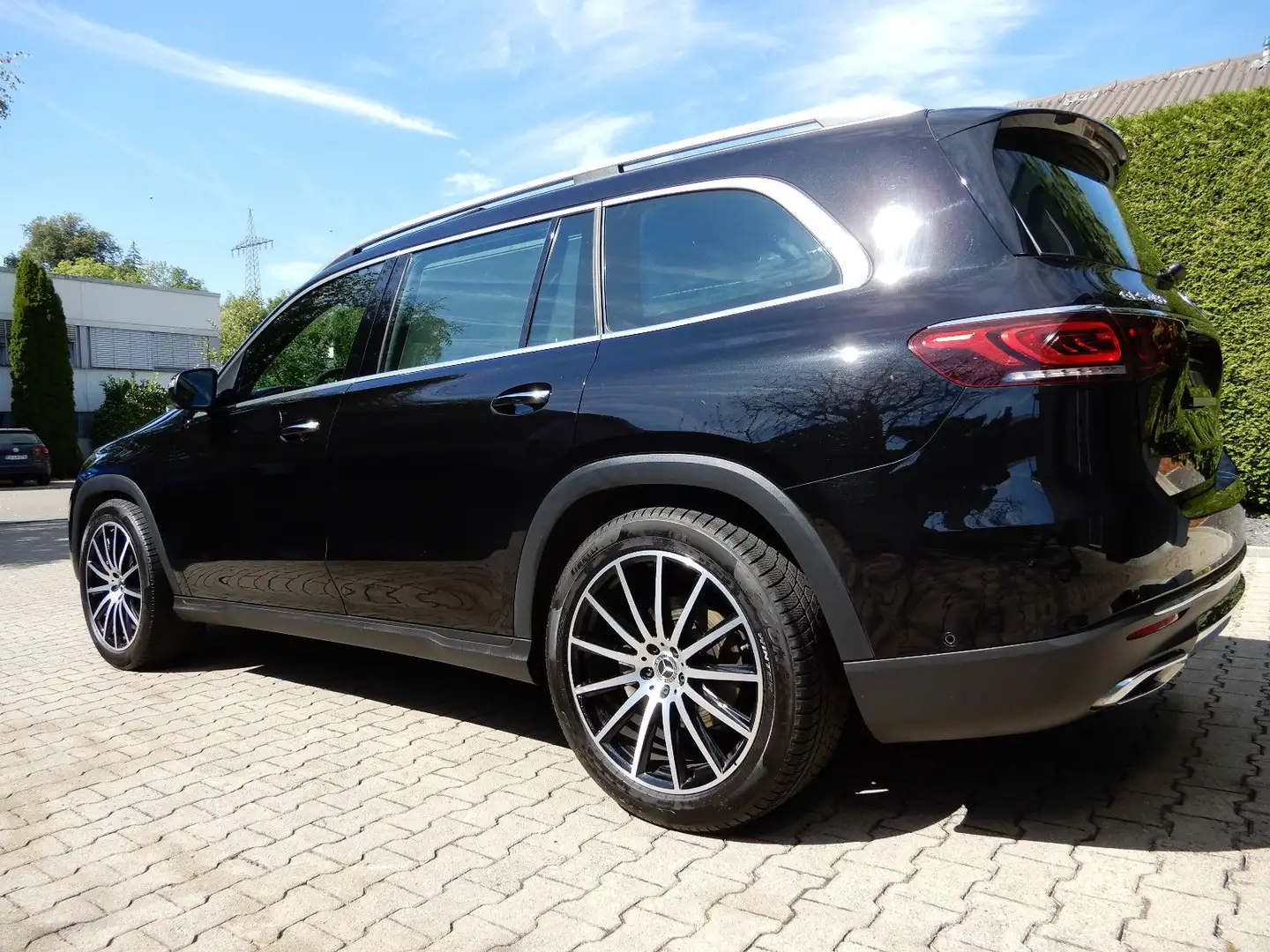 Mercedes-Benz GLS 450 GLS450 AIR PANO BURM DISTR SITZKLIMA 22ZOLL AMG Schwarz - 2